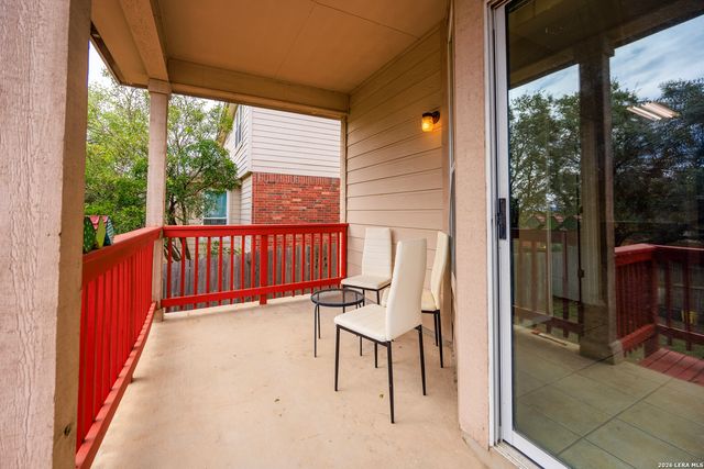 2438 Encino Cedros, San Antonio, TX 78259