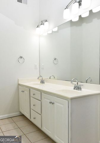 795 Sunset Ridge Lane SE, Lawrenceville, GA 30045
