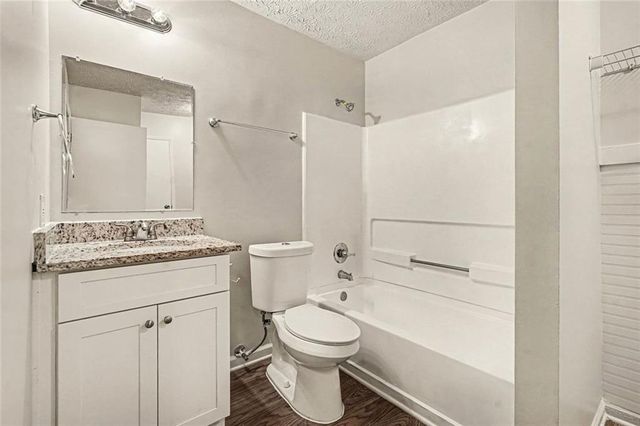 2062 W Morgan's Bluff Court, Lithonia, GA 30058