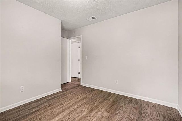 2062 W Morgan's Bluff Court, Lithonia, GA 30058