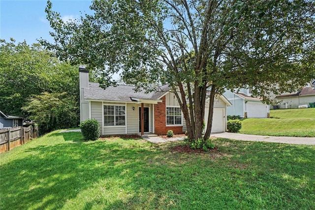 2062 W Morgan's Bluff Court, Lithonia, GA 30058