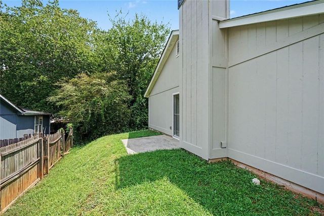 2062 W Morgan's Bluff Court, Lithonia, GA 30058