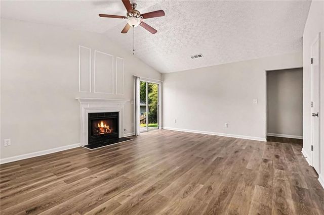 2062 W Morgan's Bluff Court, Lithonia, GA 30058