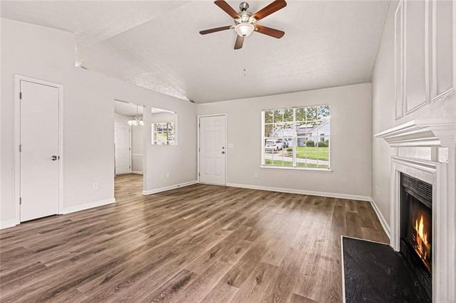 2062 W Morgan's Bluff Court, Lithonia, GA 30058