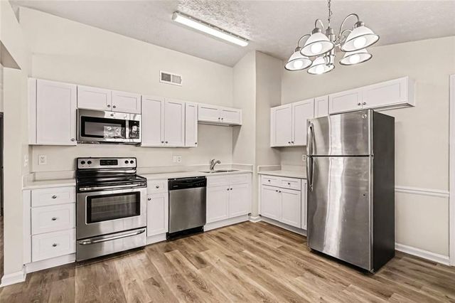 2062 W Morgan's Bluff Court, Lithonia, GA 30058