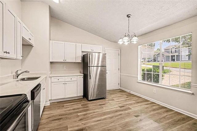2062 W Morgan's Bluff Court, Lithonia, GA 30058