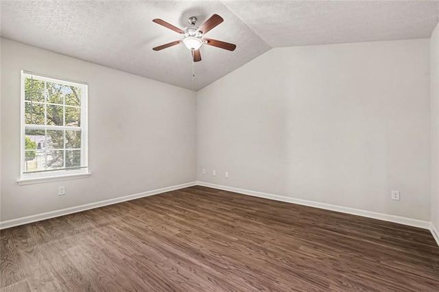 2062 W Morgan's Bluff Court, Lithonia, GA 30058