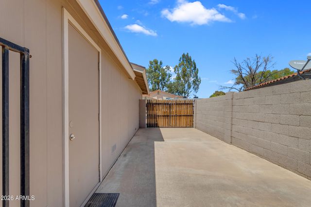 6945 W COLUMBINE Drive, Peoria, AZ 85381
