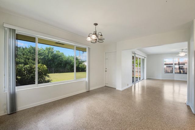 2022 Collier Avenue, Lake Worth, FL 33461