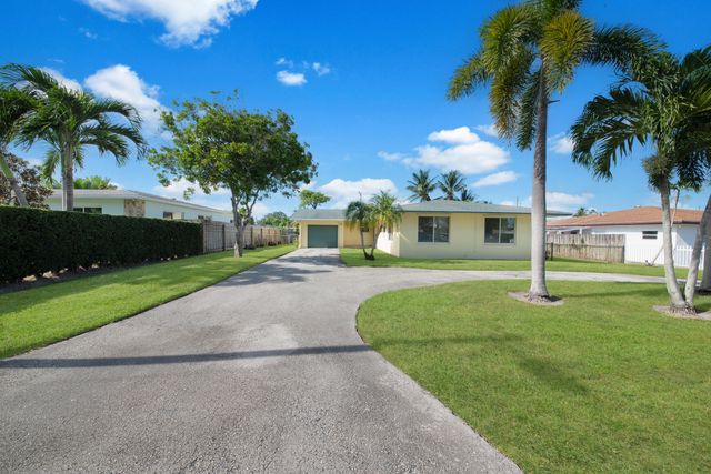 2022 Collier Avenue, Lake Worth, FL 33461