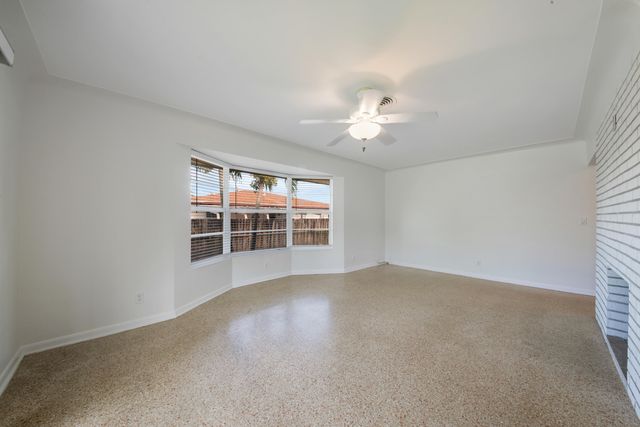 2022 Collier Avenue, Lake Worth, FL 33461