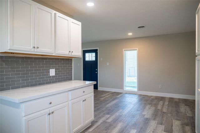 5502 Elm Tree Drive, Houston, TX 77048