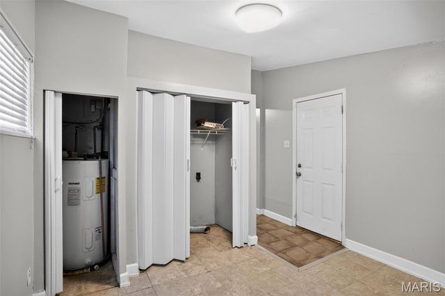 5563 Winchelsea Drive, St Louis, MO 63121