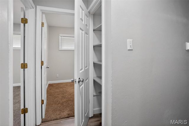 5563 Winchelsea Drive, St Louis, MO 63121