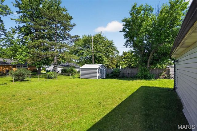 5563 Winchelsea Drive, St Louis, MO 63121