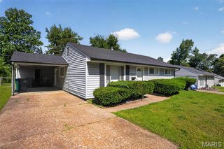5563 Winchelsea Drive, St Louis, MO 63121