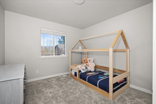 525 W Bolan Ave, Spokane, WA 99224