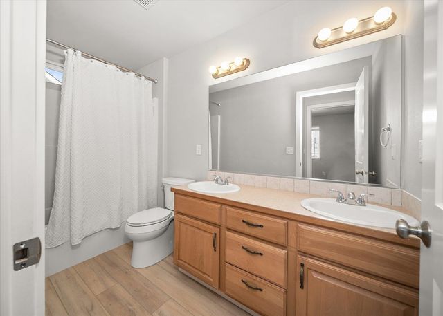 525 W Bolan Ave, Spokane, WA 99224