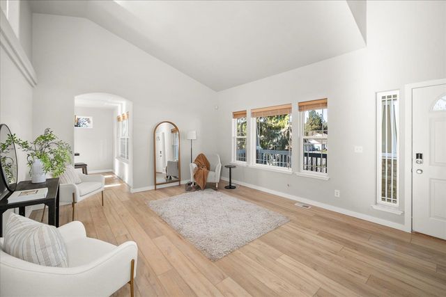 525 W Bolan Ave, Spokane, WA 99224