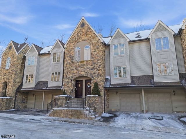 57 Daria Lane, Berkeley Heights Twp., NJ 07922