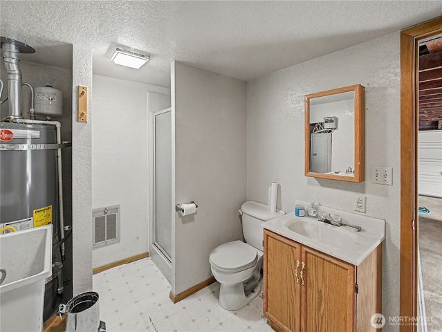 621 E Mason Avenue, Buckley, WA 98321