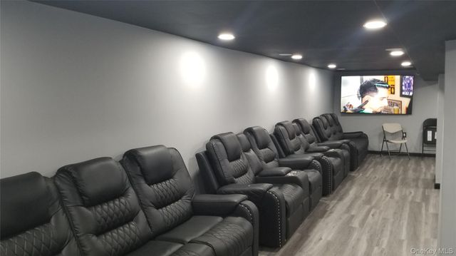 122-14 Sutphin Blvd, Jamaica, NY 11434