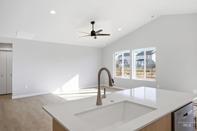 2454 W Red Jasper Dr, Kuna, ID 83634
