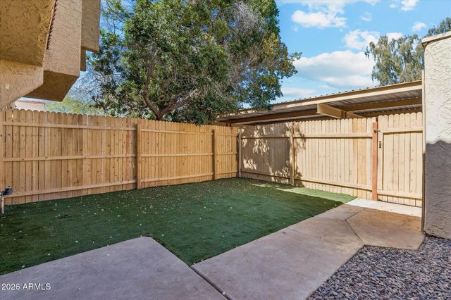 4806 W ROSE Lane, Glendale, AZ 85301