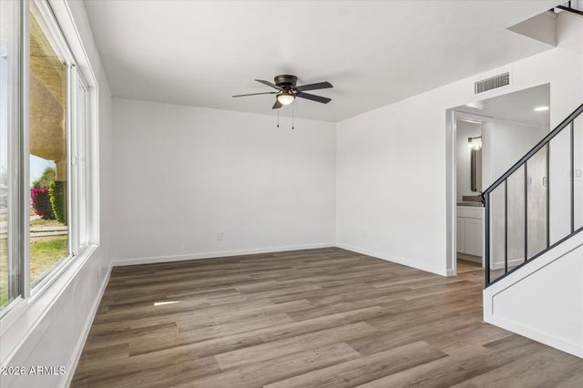 4806 W ROSE Lane, Glendale, AZ 85301