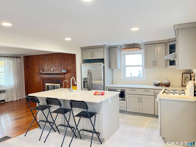41 Baxter Drive, Norwalk, CT 06854