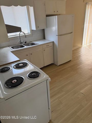 174 Chatham Circle, Jackson, MS 39206