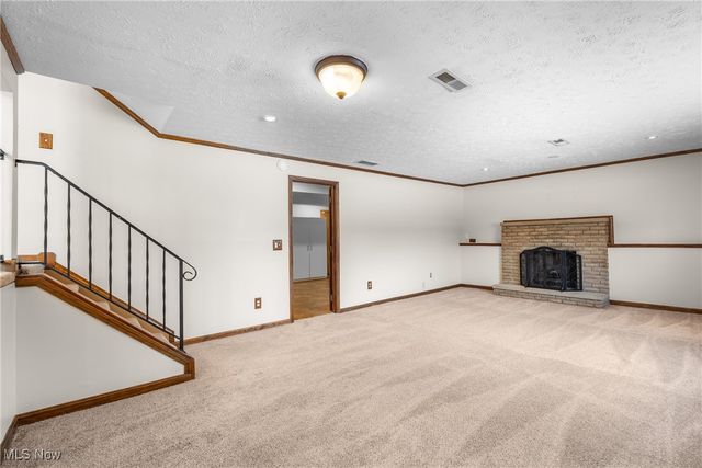 6619 Rosedale Drive, Amherst, OH 44001