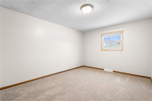 6619 Rosedale Drive, Amherst, OH 44001