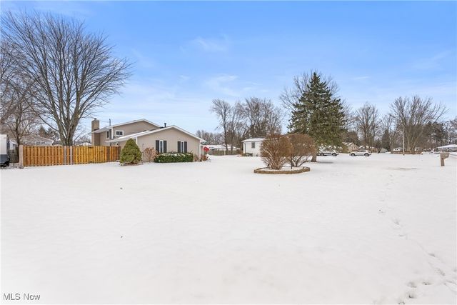 6619 Rosedale Drive, Amherst, OH 44001