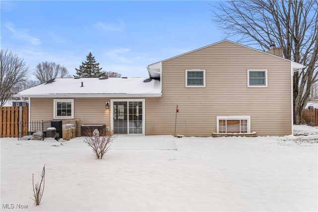 6619 Rosedale Drive, Amherst, OH 44001