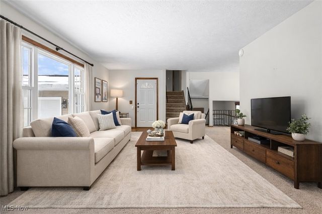 6619 Rosedale Drive, Amherst, OH 44001