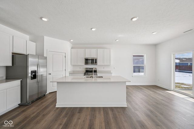 6267 Flag Stop Drive, Whitestown, IN 46075