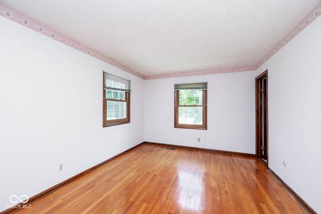 6084 W 100 S. S, New Palestine, IN 46163