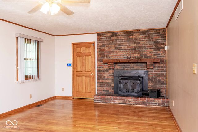 6084 W 100 S. S, New Palestine, IN 46163