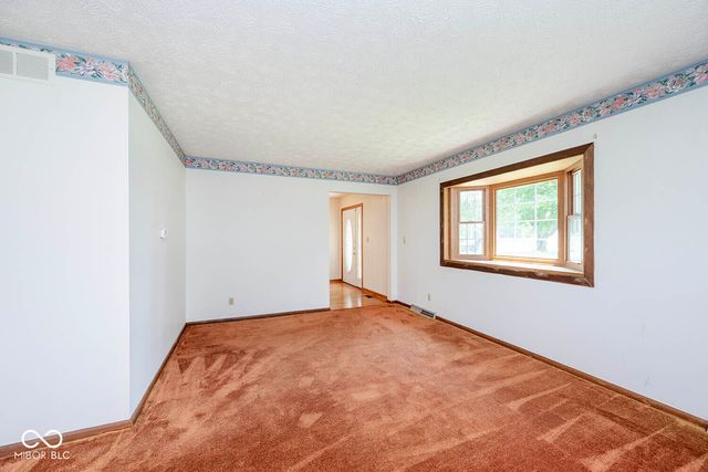 6084 W 100 S. S, New Palestine, IN 46163