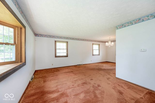 6084 W 100 S. S, New Palestine, IN 46163