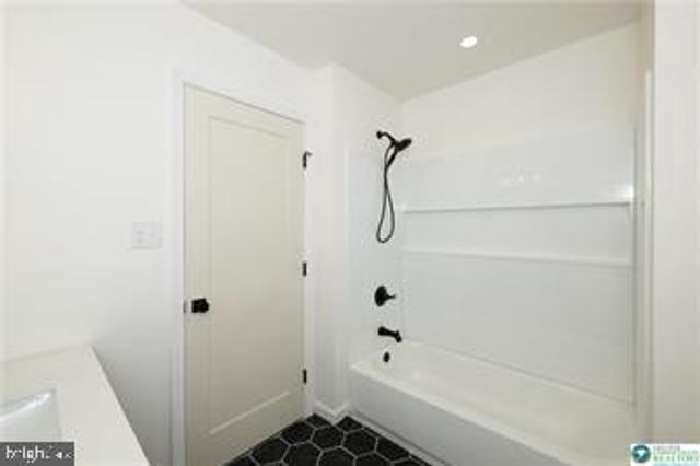 111 MAIN ST, Glendon, PA 18042