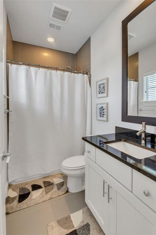 7333 Valley View Lane 501, Dallas, TX 75240