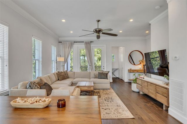 7333 Valley View Lane 501, Dallas, TX 75240