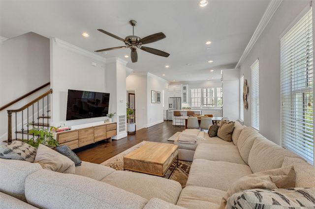 7333 Valley View Lane 501, Dallas, TX 75240