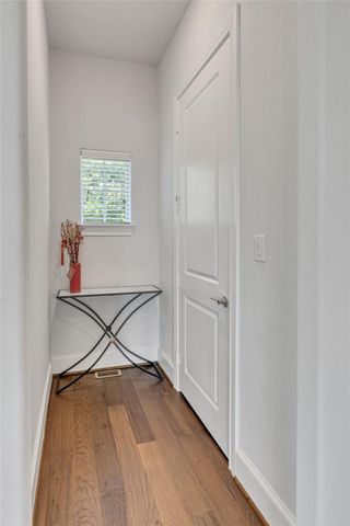 7333 Valley View Lane 501, Dallas, TX 75240