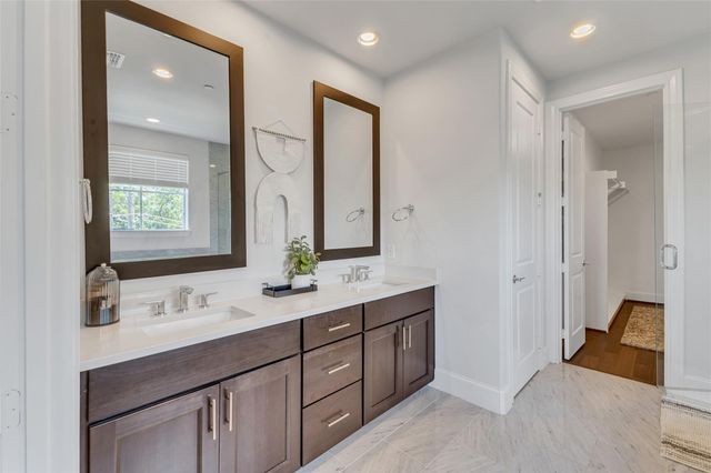 7333 Valley View Lane 501, Dallas, TX 75240