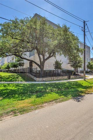7333 Valley View Lane 501, Dallas, TX 75240
