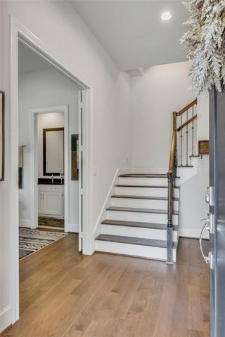 7333 Valley View Lane 501, Dallas, TX 75240