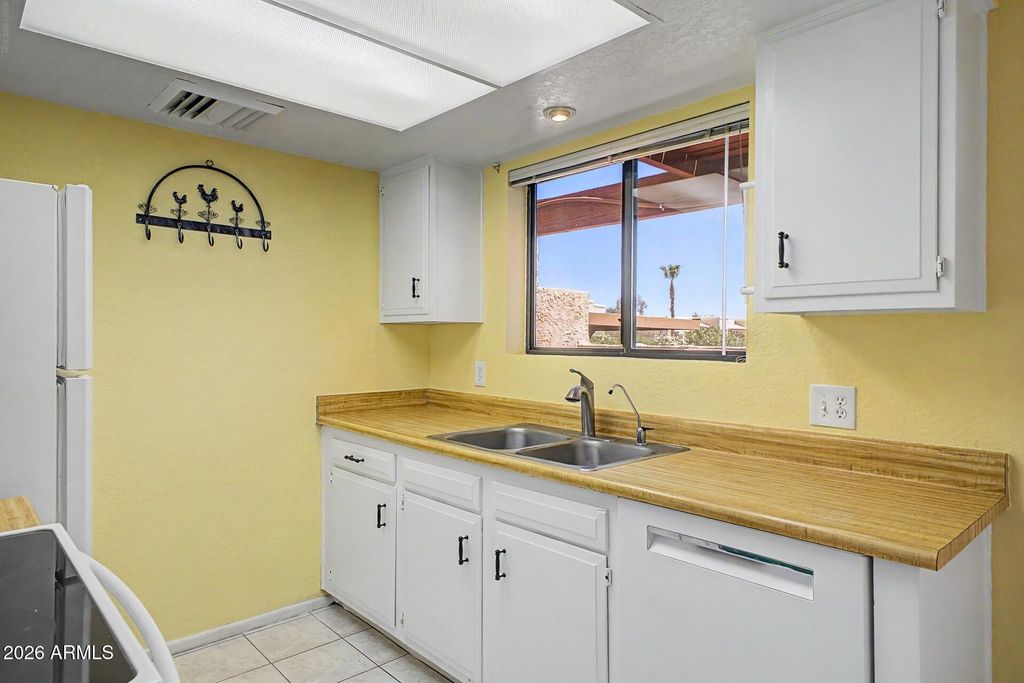 16336 E PALISADES Boulevard 9, Fountain Hills, AZ 85268 — photo 5